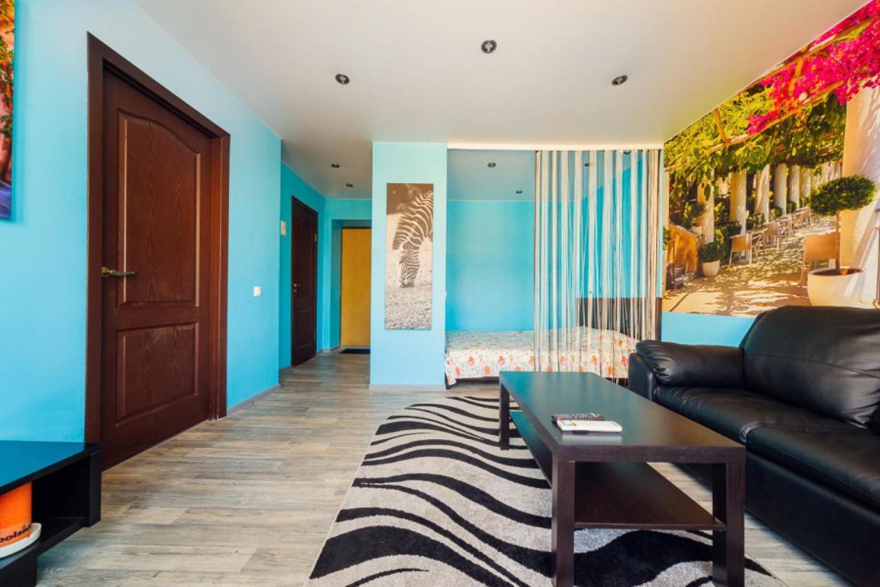 Apartments On Romanovakaya Sloboda 10 Mińsk Zewnętrze zdjęcie